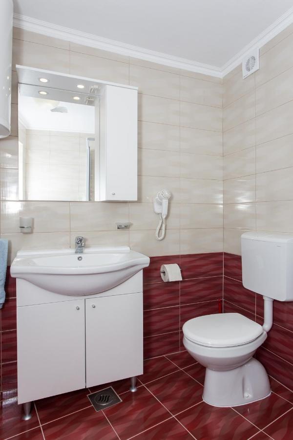 Apartments Djurkovic Mlini Exterior foto